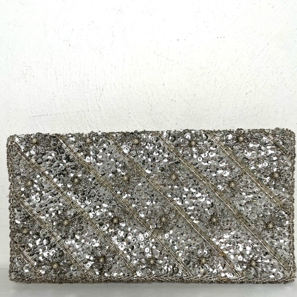 La Regale Handbags - LA REGALE Vintage Sparkly Beaded Sequins Faux Pearls Clutch Bag Flowers Stars